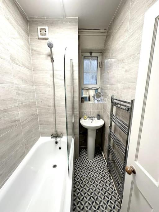 Quirky 3 Bedroom Flat In Shoreditch 伦敦 外观 照片