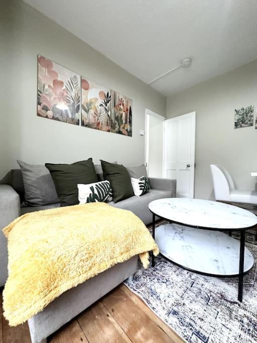Quirky 3 Bedroom Flat In Shoreditch 伦敦 外观 照片